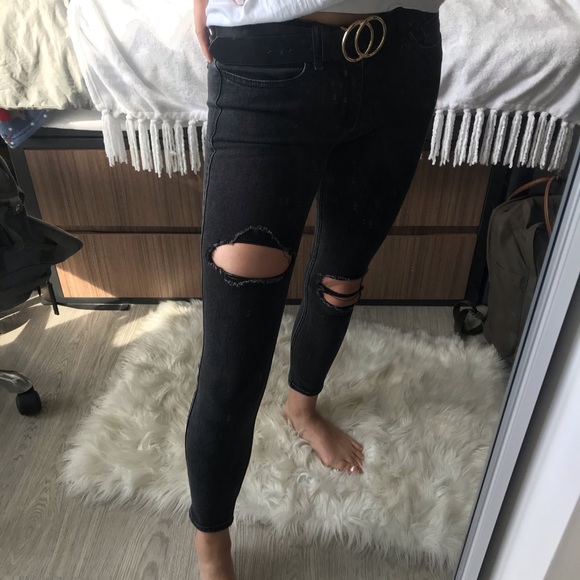 black distressed jeans - Picture 2 of 5